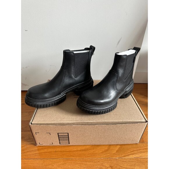 Sorel Chelsea Boots NWT - Picture 2 of 5